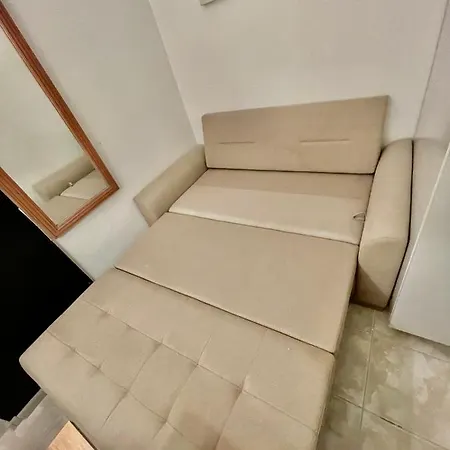 Cozy Midtown Studio In U6 Apartament